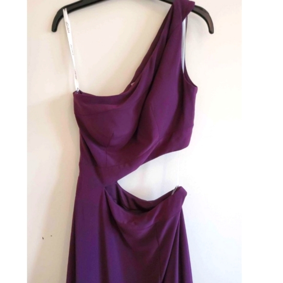 Jovani Size4 dark purple 💜 one-shoulder off dress - Picture 2 of 8